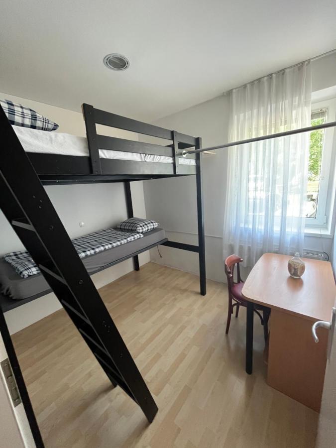 Two Bedroom With Fully Equiped Kitchen And Free Private Parking Ljubljana